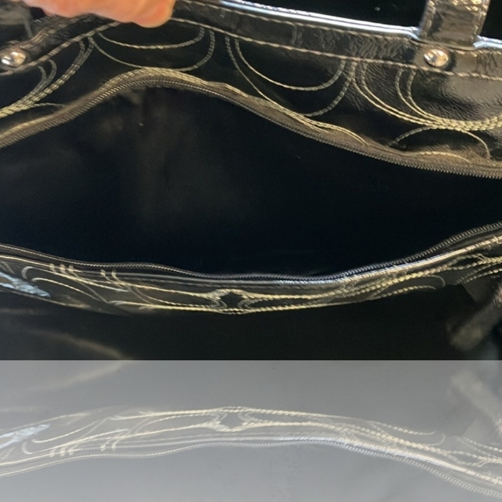 Coach black patent large sig stitched trave/ diaper bag - Picture 7 of 10